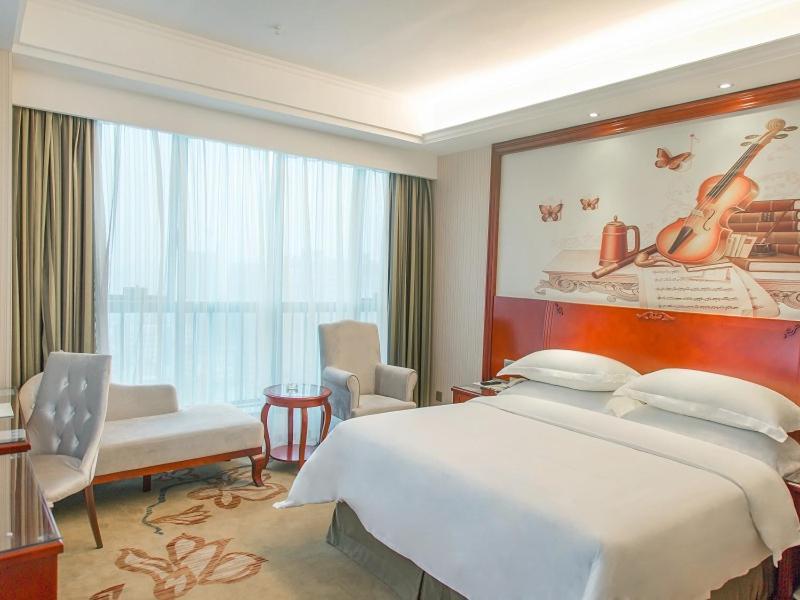 Vienna Hotel Jian People Square Ji'an  Exterior photo