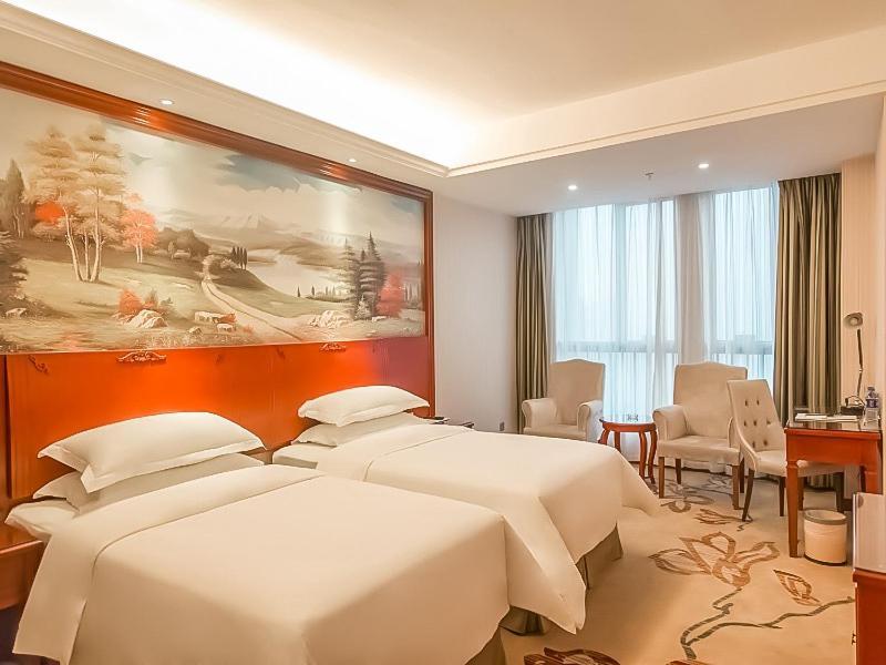 Vienna Hotel Jian People Square Ji'an  Exterior photo